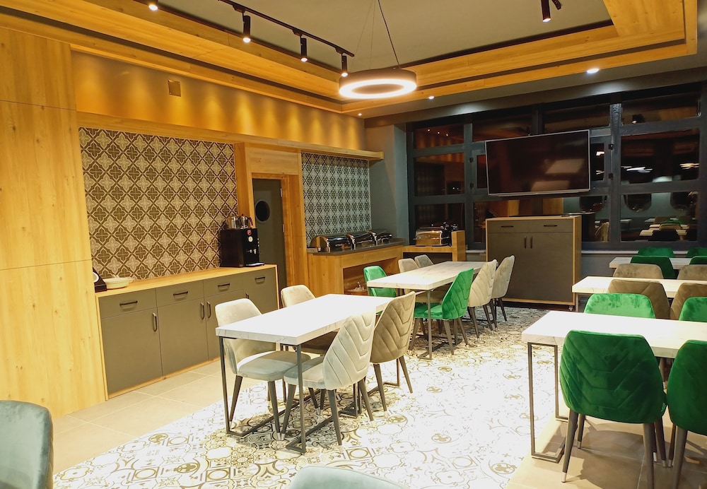 Dinamik Otel 18/23