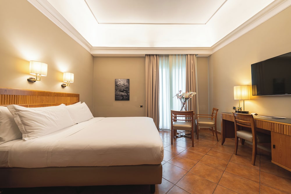 Junior Suite, Studio, King Bed, City View