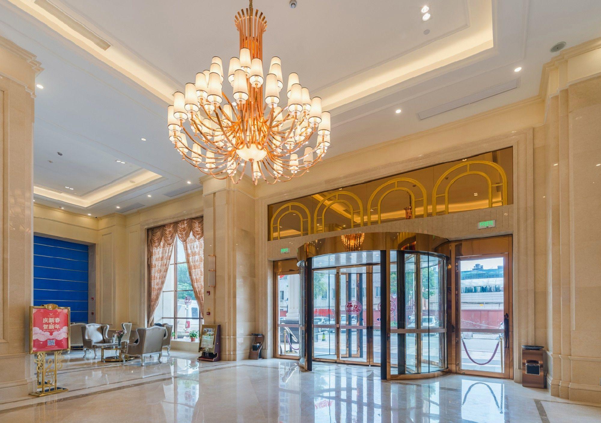 Vienna International Hotel (Wuhan Wangjiawan Tieqiao Square) 8/39