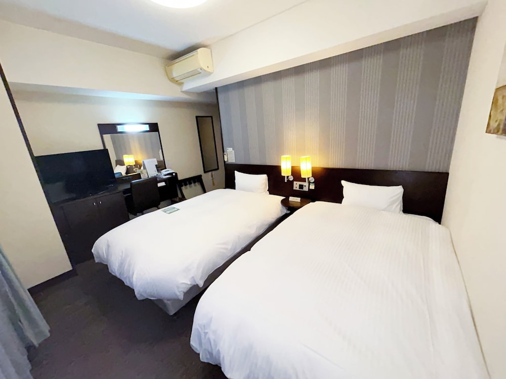 Hotel Route-Inn Tosu Ekimae 26/63