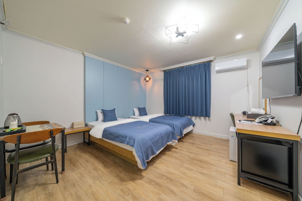 Ost Hotel 19/66