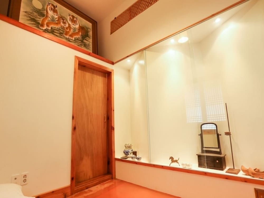 TREGA Museum Guesthouse 19/41