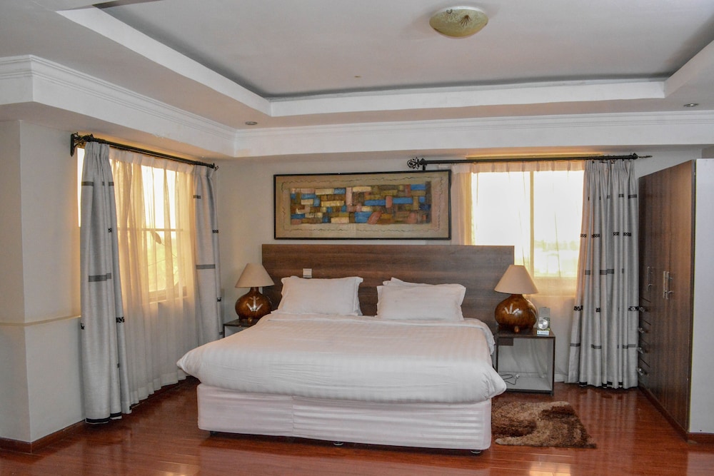 Eldon Suites Apartments 10/34