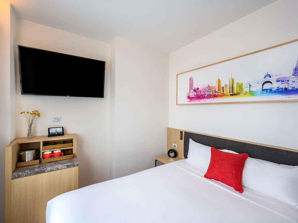 Ibis Melbourne Central 22/68