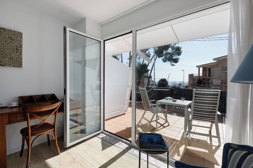 Calella De Palafrugell 27/32