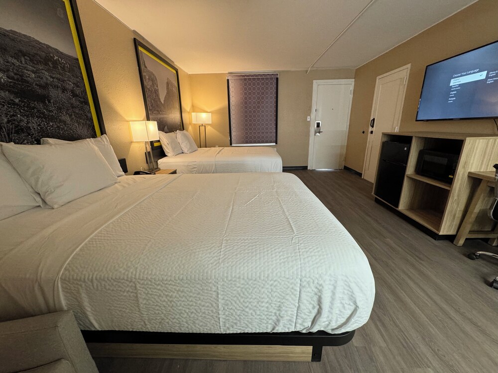 ROOM, 2 QUEEN BEDS