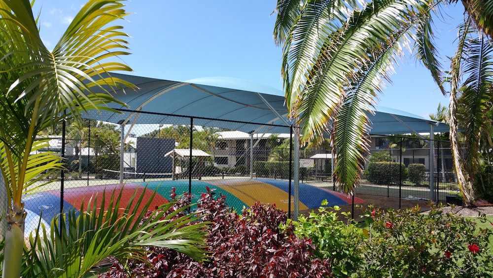 Ivory Palms Resort 77/79