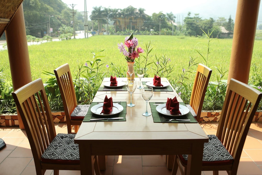 Mai Chau Valley View Hotel 32/48