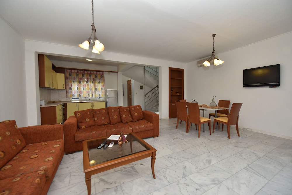 Olympic Kosmas Hotel 52/61