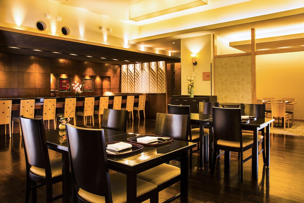 Hotel Hanshin 57/70