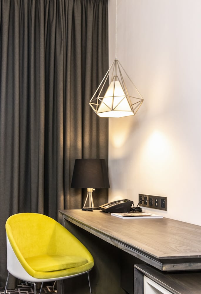 Trademark Hotel 50/59