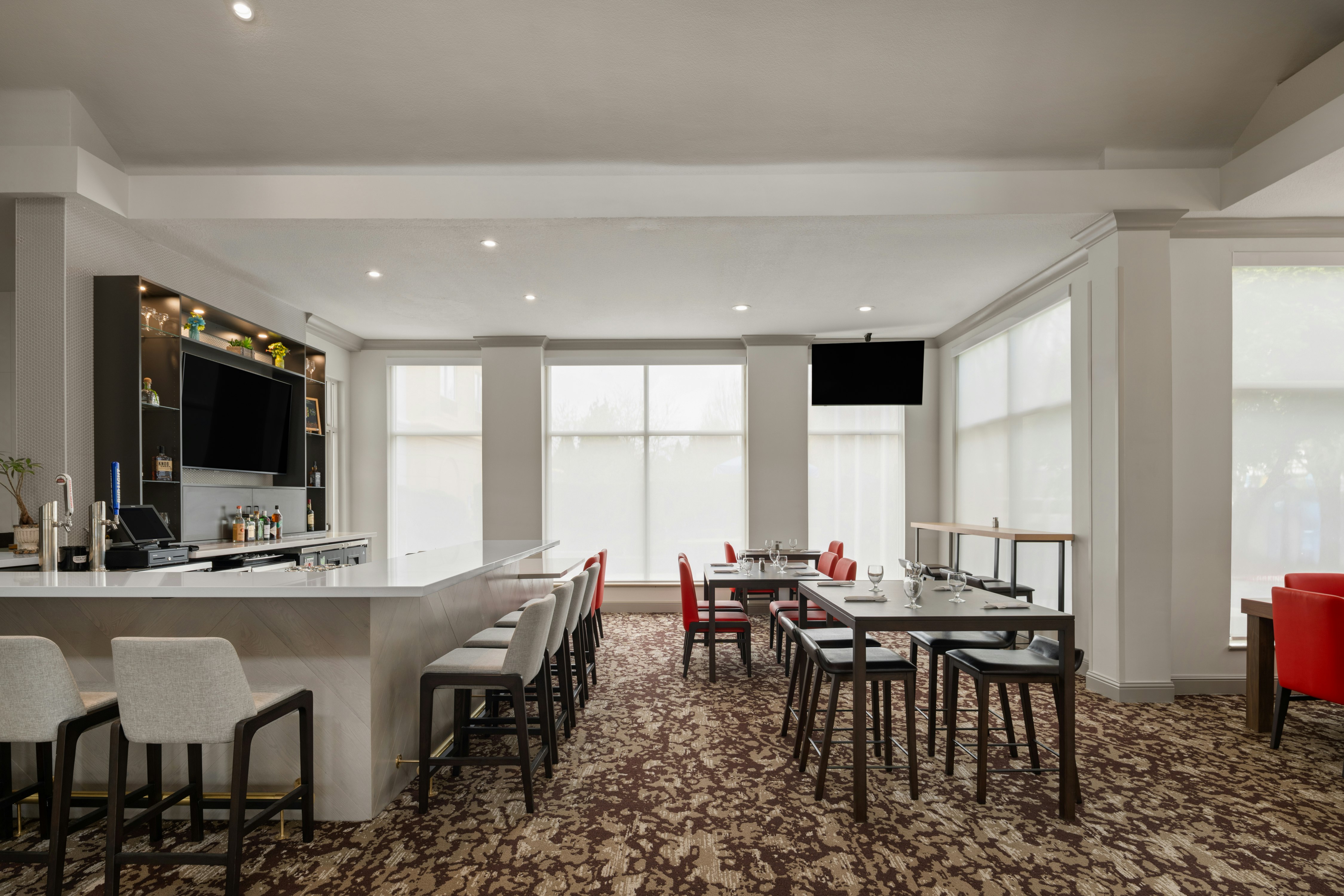 Hilton Garden Inn Portland Airport, OR 25/32