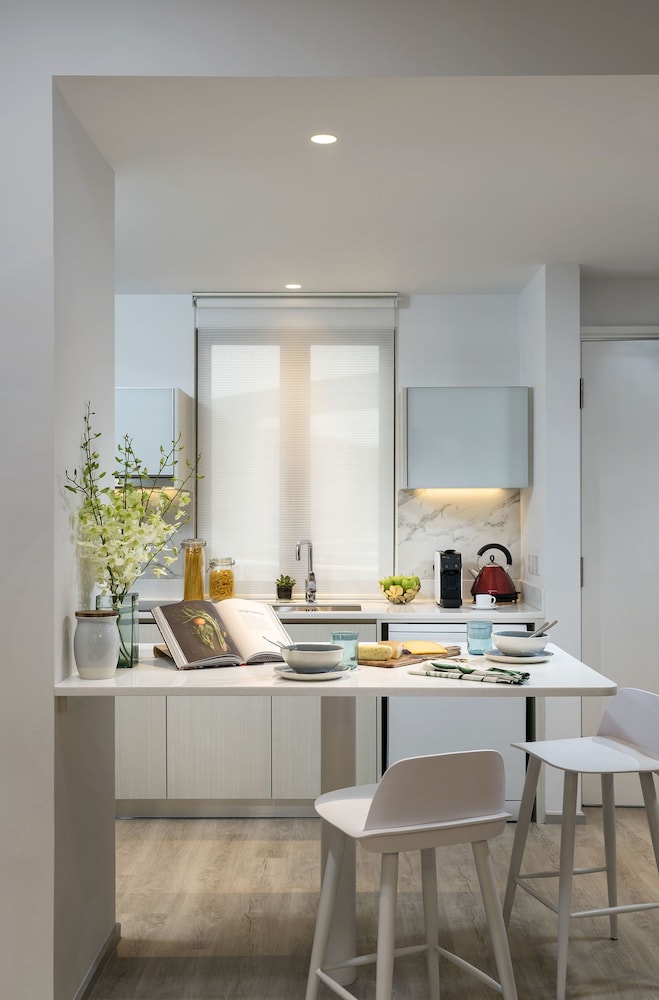 Lanson Place Winsland Residences 39/40