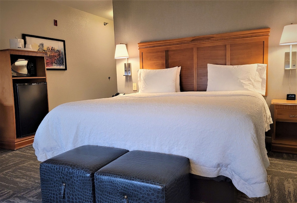 Hampton Inn Hays North of I 70 13/37