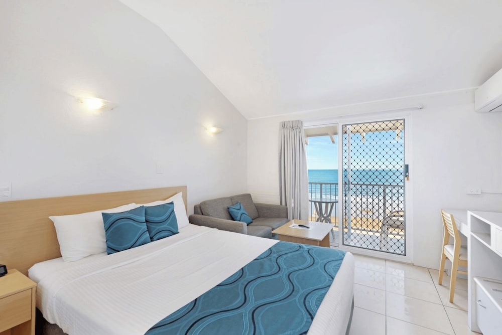 Don Pancho Beach Resort 17/50