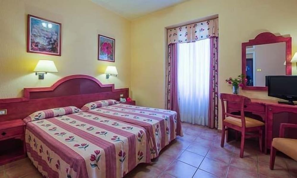 DOUBLE room
