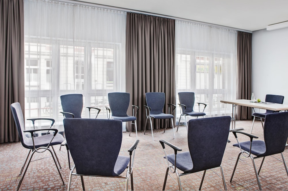 InterCityHotel Hamburg-Altona 21/26