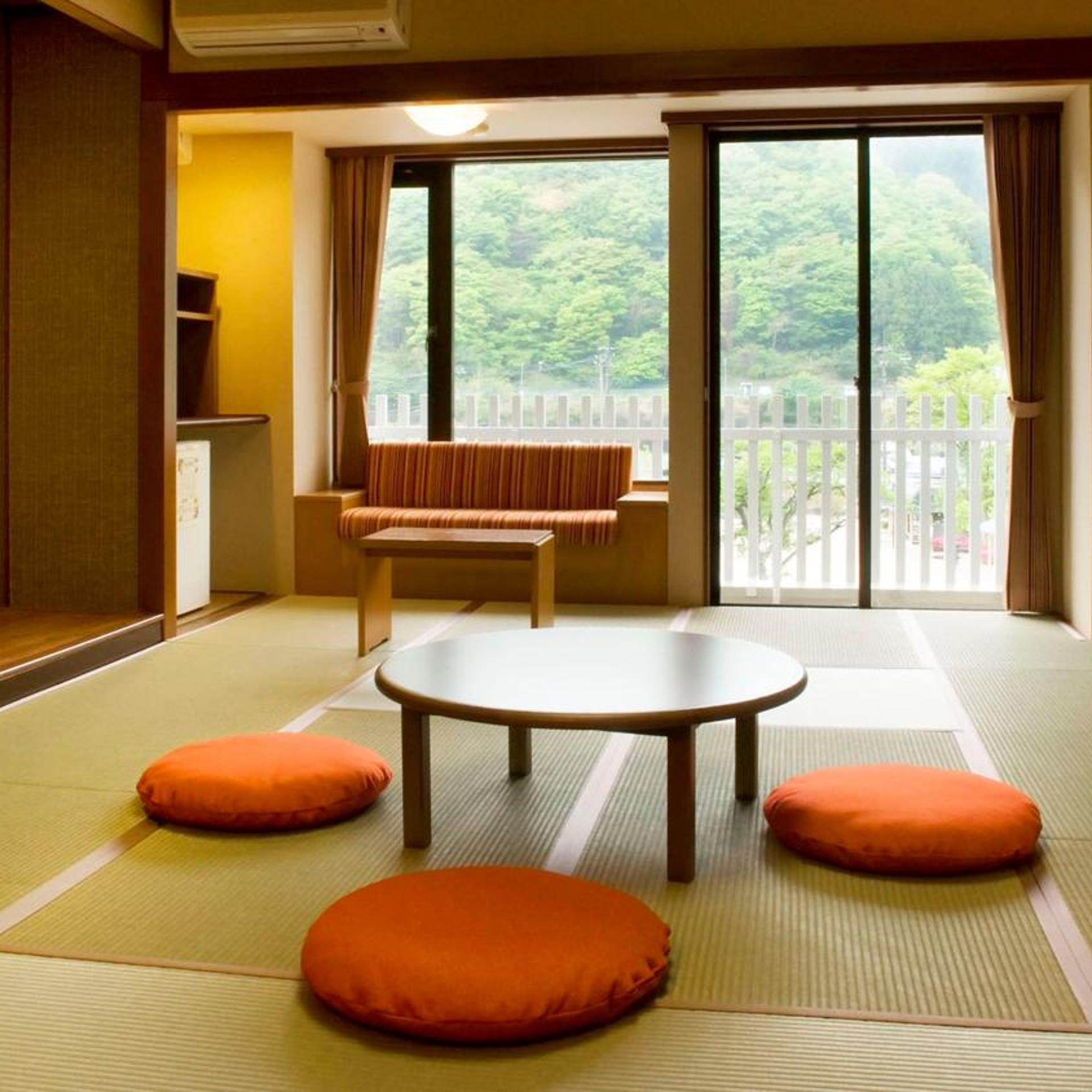 Japanese, Valley Side