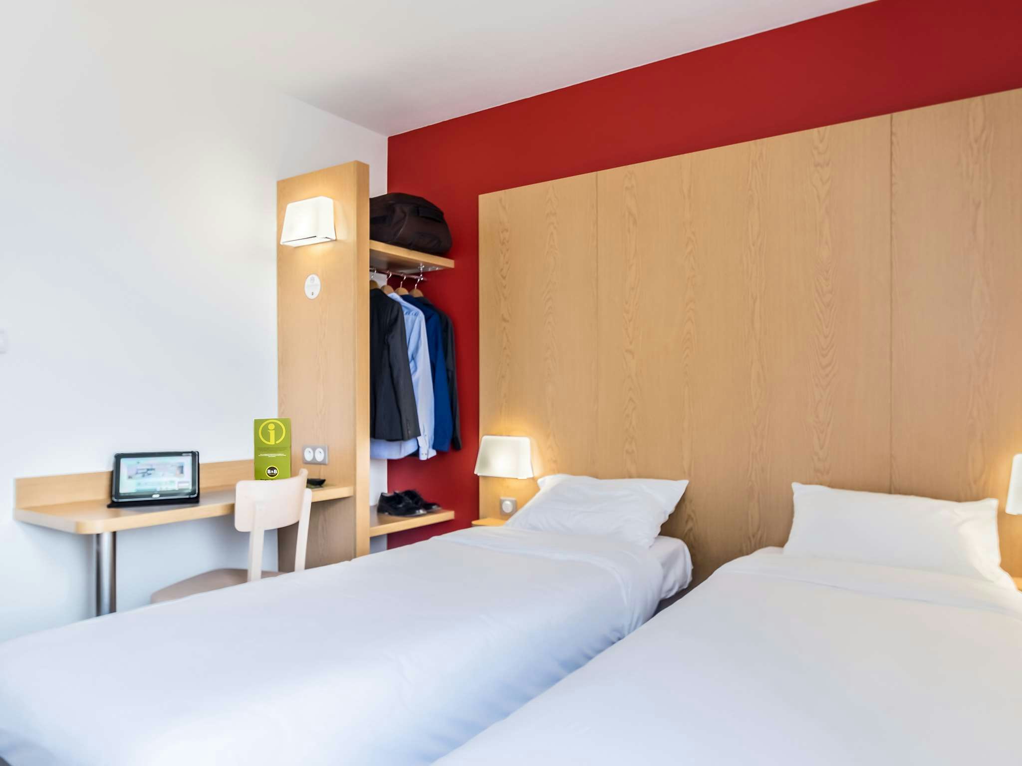 B&B Hotel Cannes La Bocca Plage 6/20