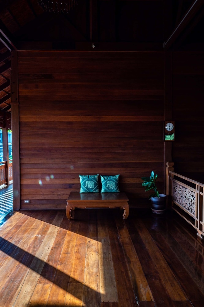 Baan U Sabai Boutique House 36/64