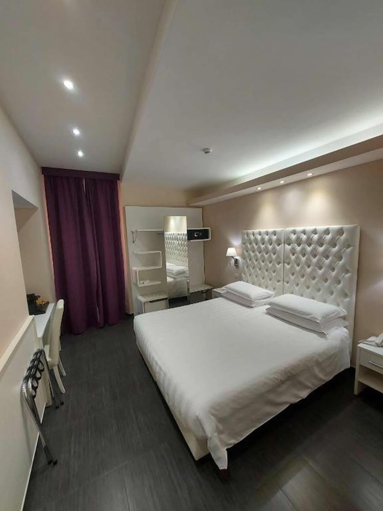 Relais Trevi 95 Boutique Hotel 24/74