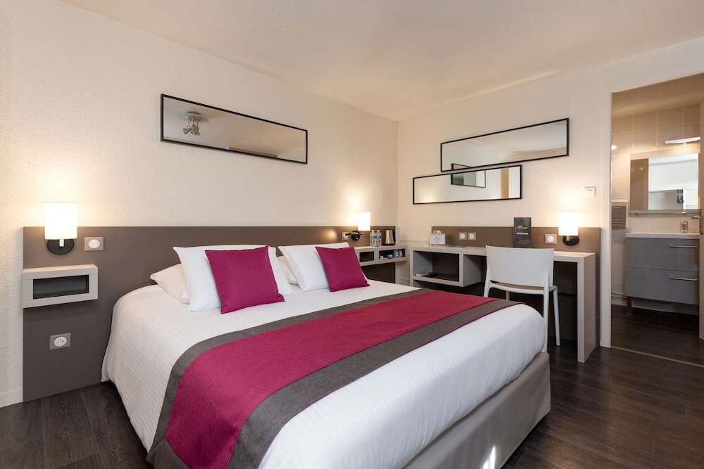 Hotel Kyriad Saint Etienne Centre 10/70