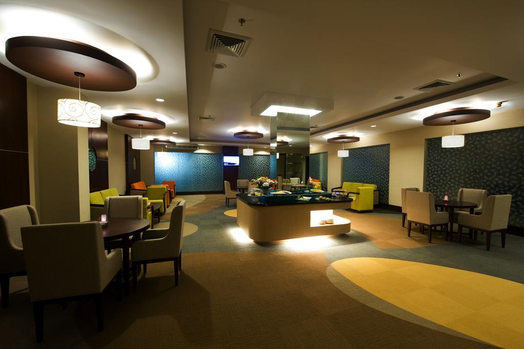 Emerald Garden International Hotel 12/17