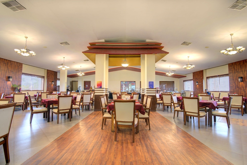 Mystic Valley Spa Resort 33/50