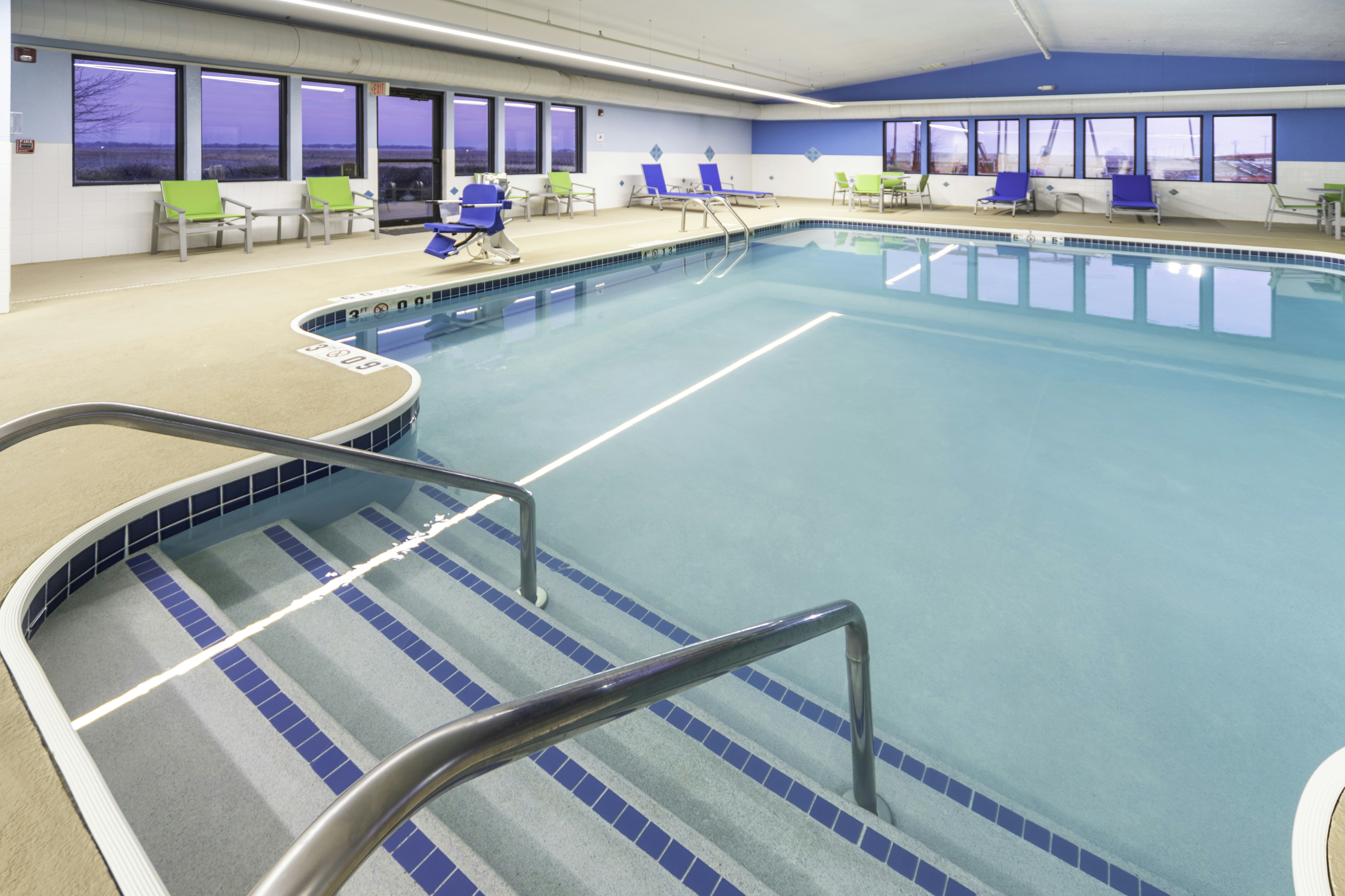 HOLIDAY INN EXPRESS ROCHELLE 36/71
