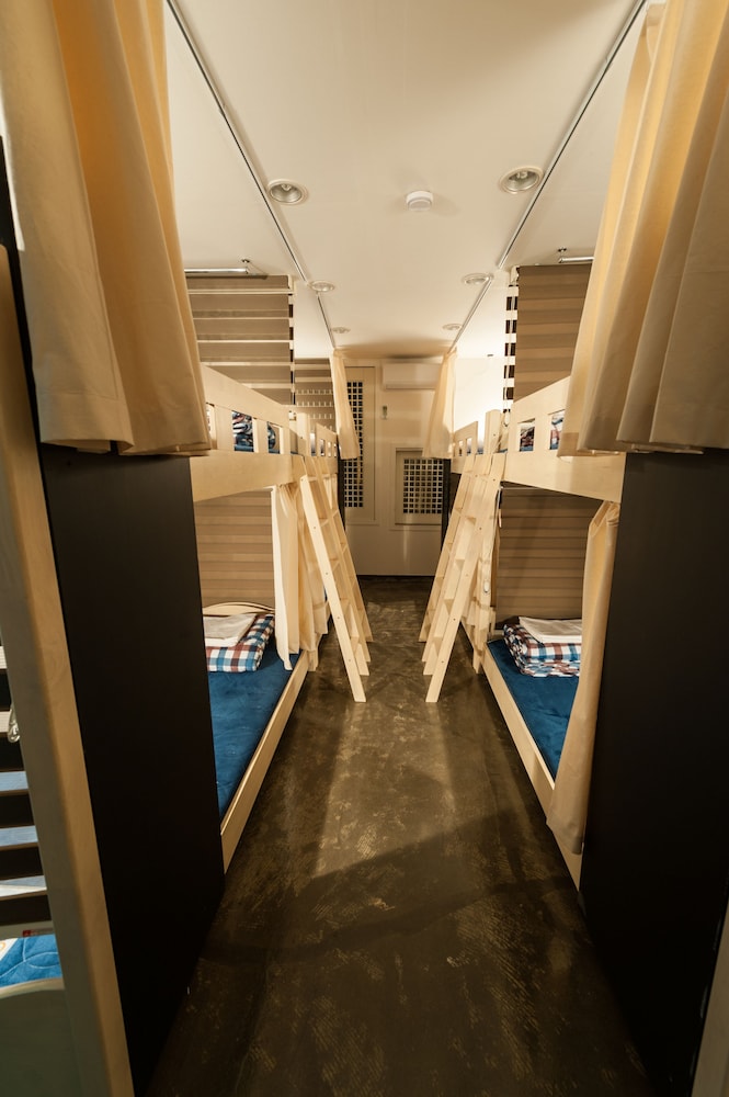 Inno Hostel &amp; Pub Lounge Hongdae 44/65