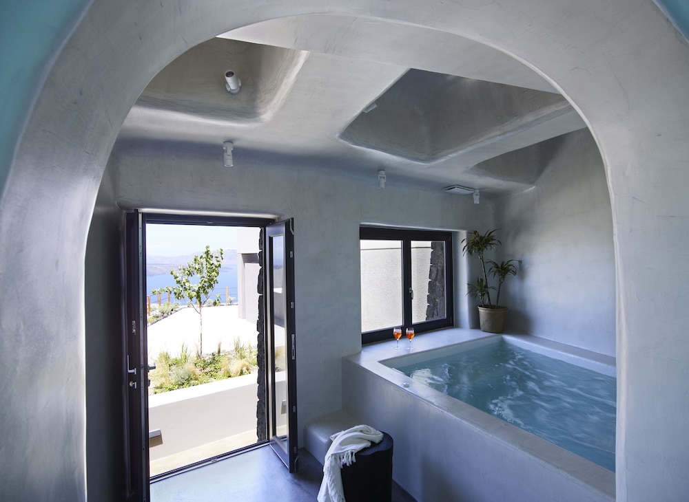 Melidonia Suites 23/49
