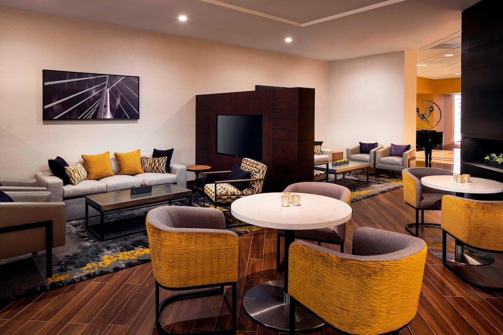 Oakland Marriott City Center 36/62