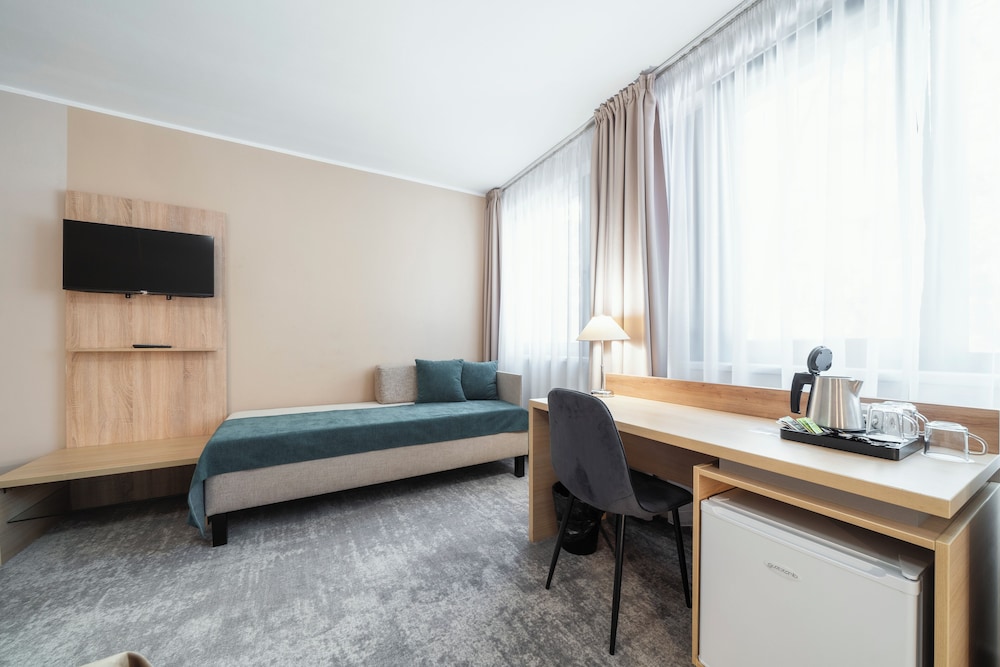 EHRLICH HOTEL 26/34