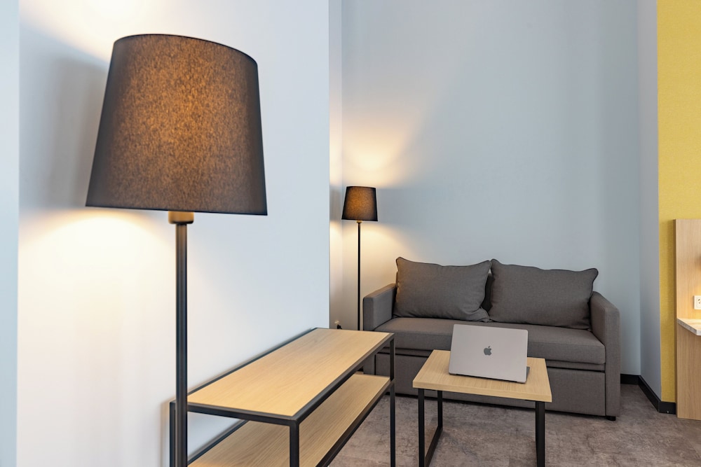 Candlewood Suites Berlin Airport by IHG 36/50