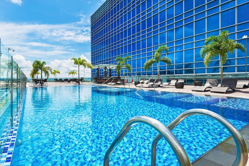 swimming pool spa