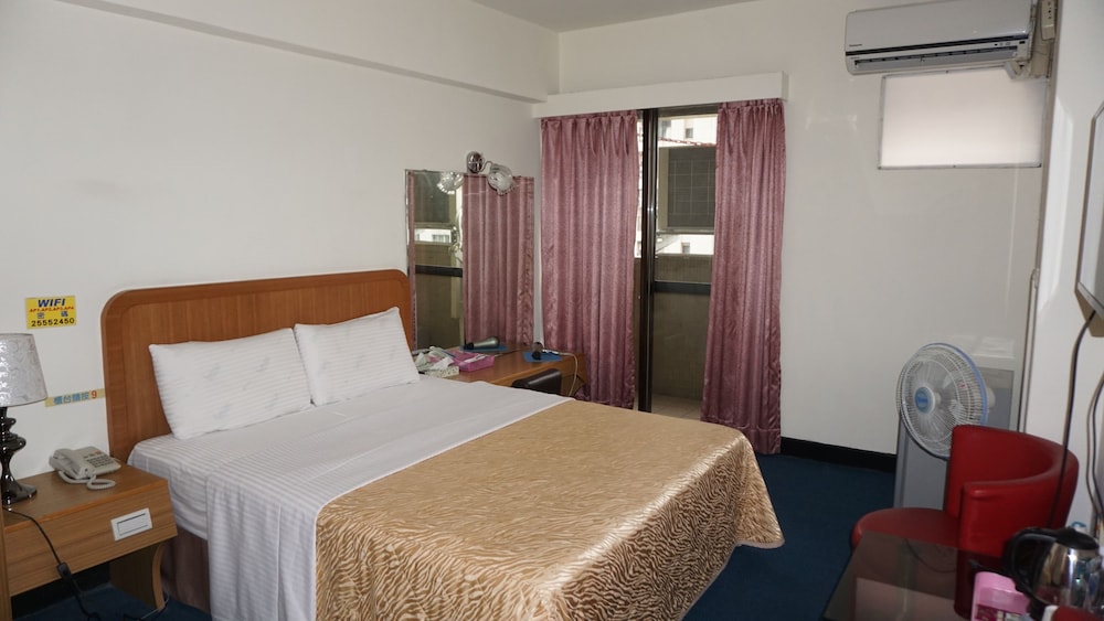 Chian Huei Business Hotel 32/69