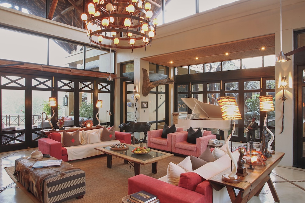 Jumeirah Thanda Safari 25/50