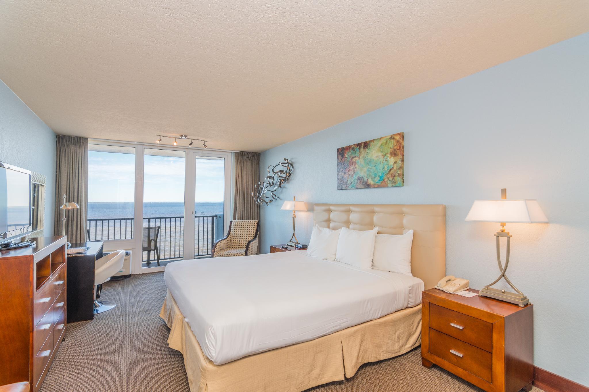 Studio, Bay View, Bay Side