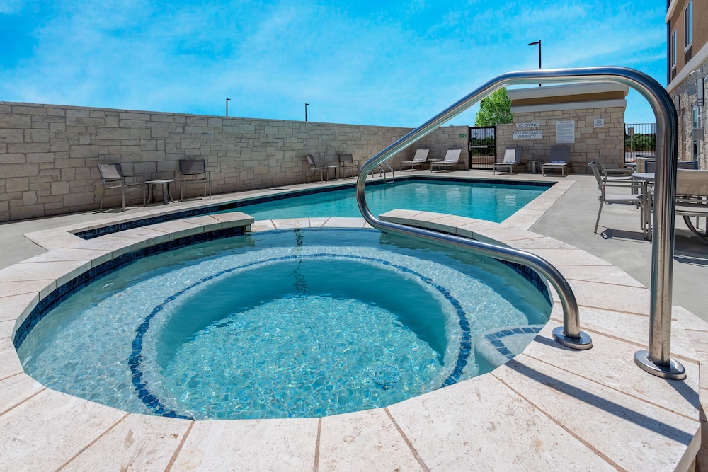 AmericInn by Wyndham San Angelo 18/28