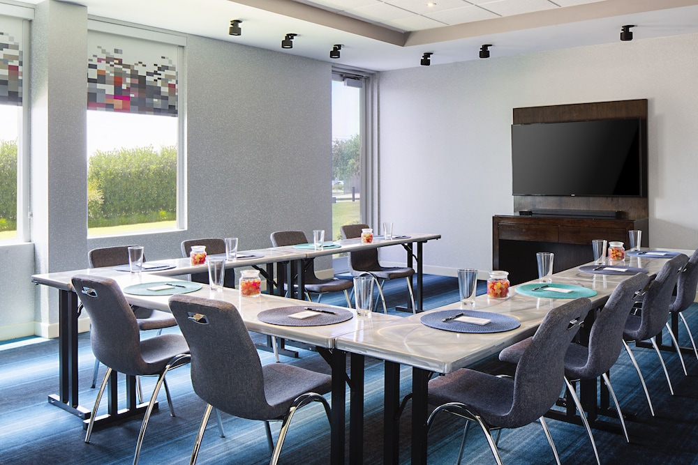 Aloft Plano 27/33