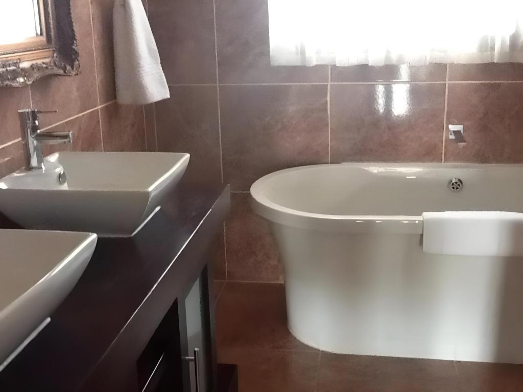 Bella Casa Guesthouse 18/18