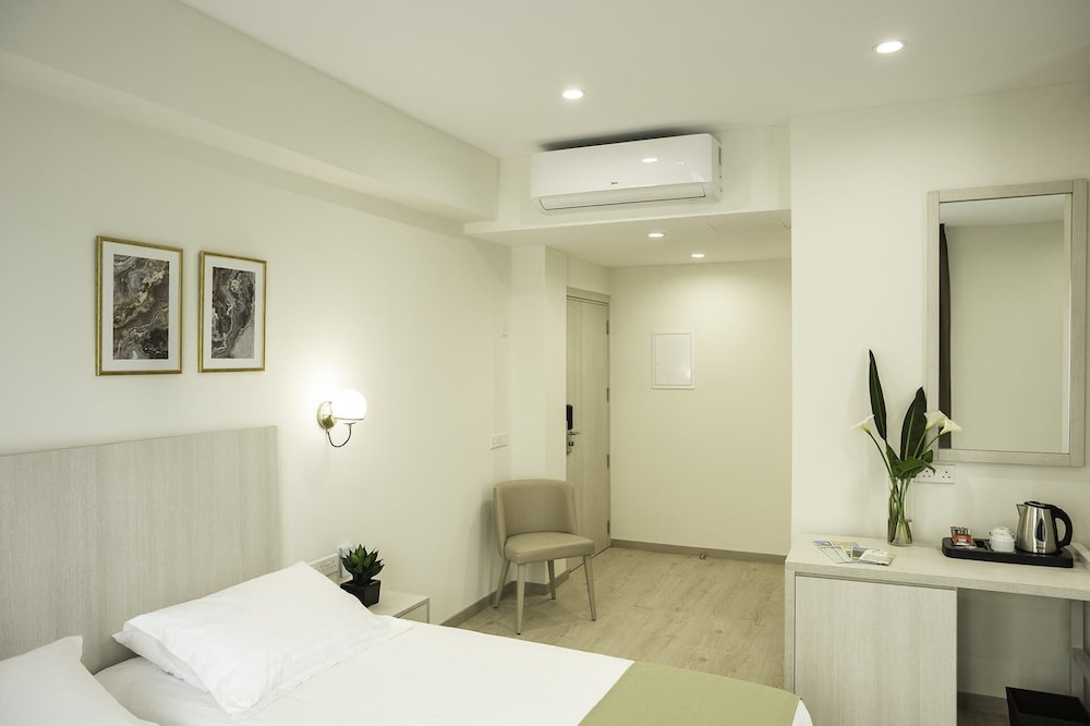 Standard, Twin Beds, Accessible, Roseum Boutique Hotel 3/9
