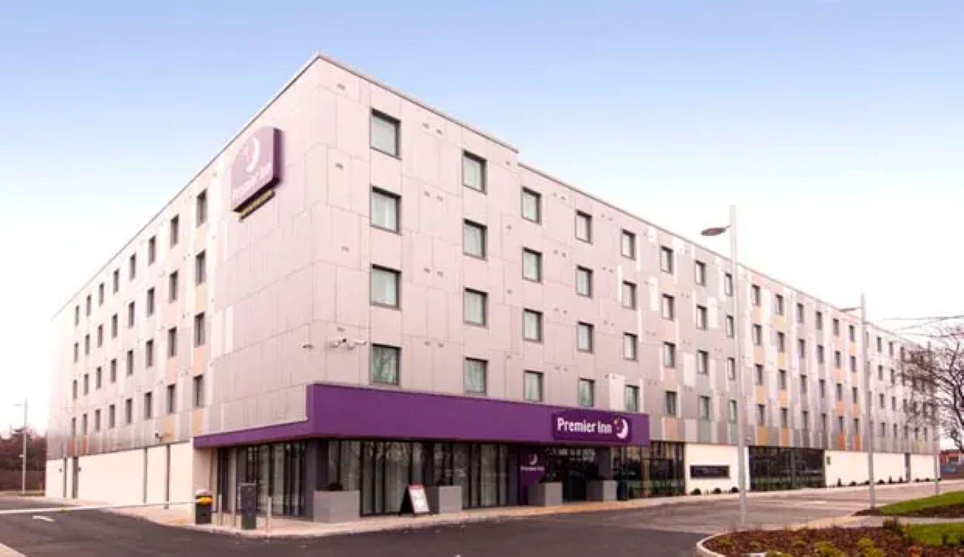 Premier Inn Heathrow Airport Terminal 5 in LONDON
