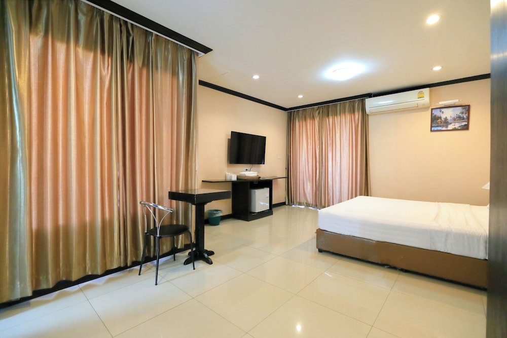Triton Place 25/52