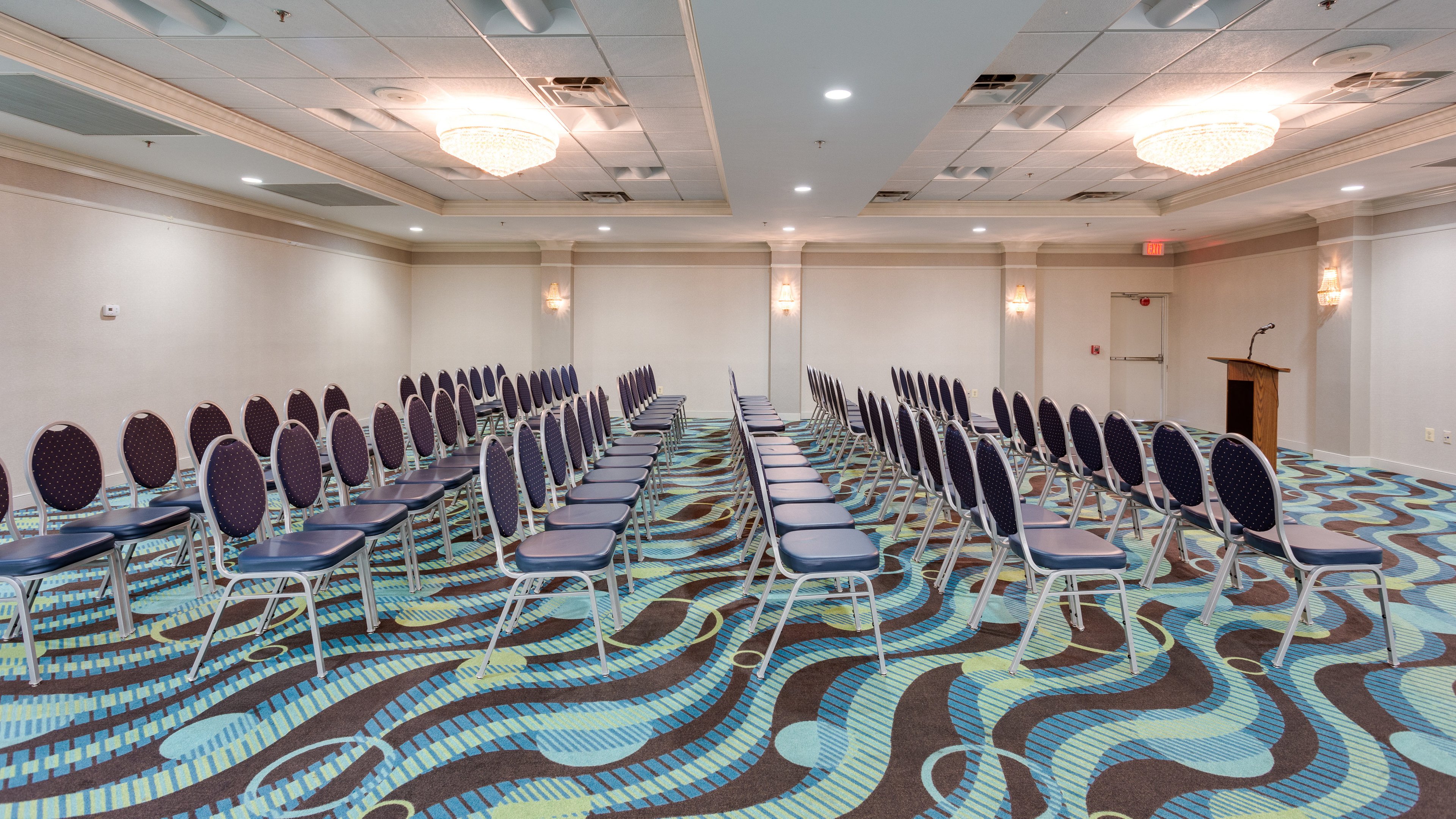 Holiday Inn Express Washington Dc Sw Springfield 37/50