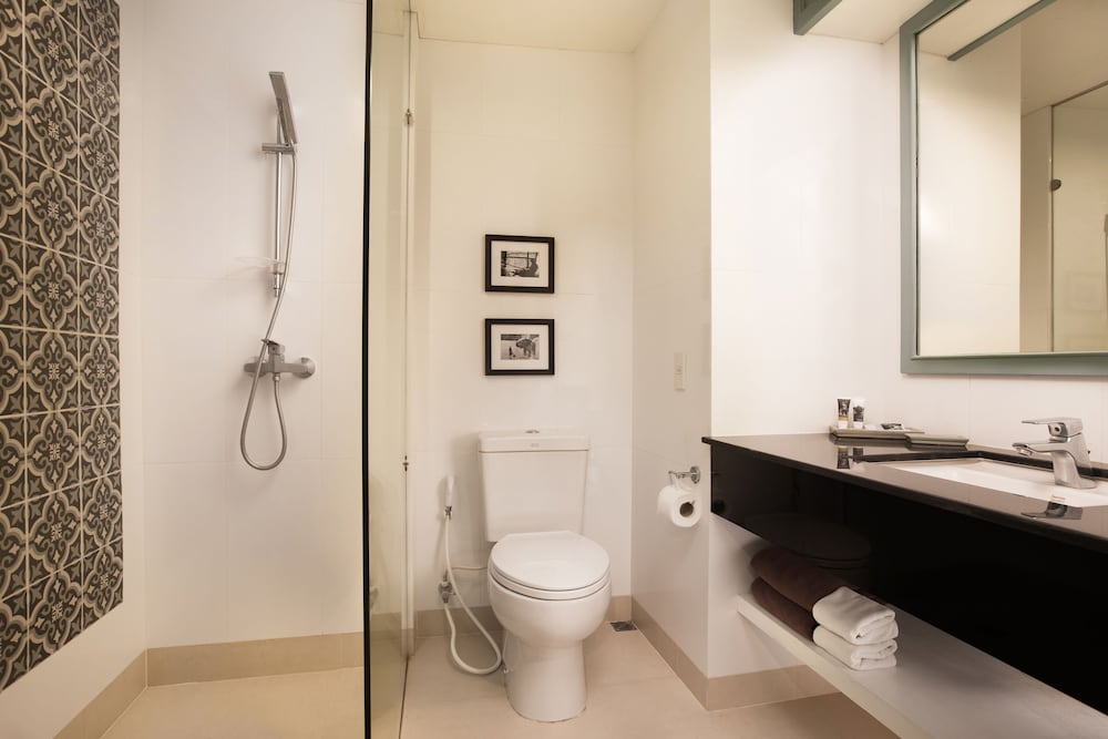 Mercure Chiang Mai Hotel 59/61