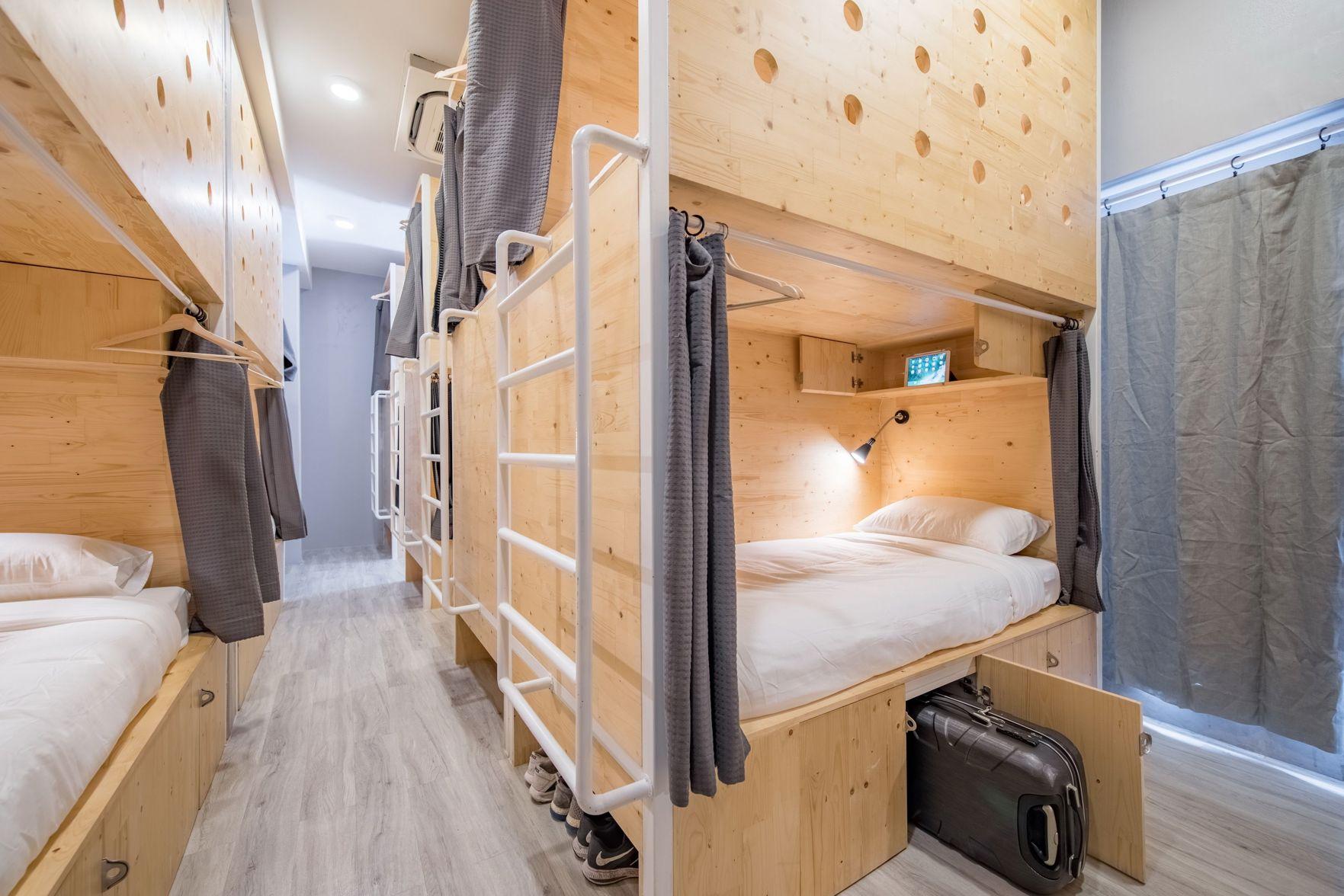 Mixed Dorm, 14 Beds, Shared Bathroom