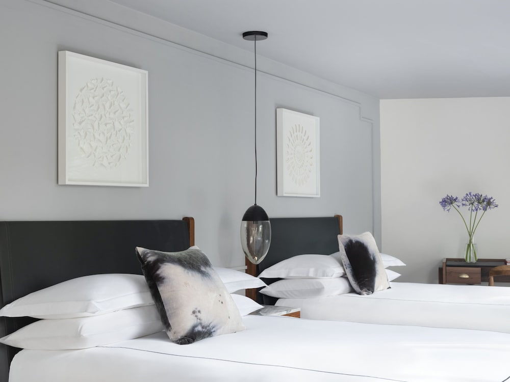 Premium, 2 Queen Beds, Balcony