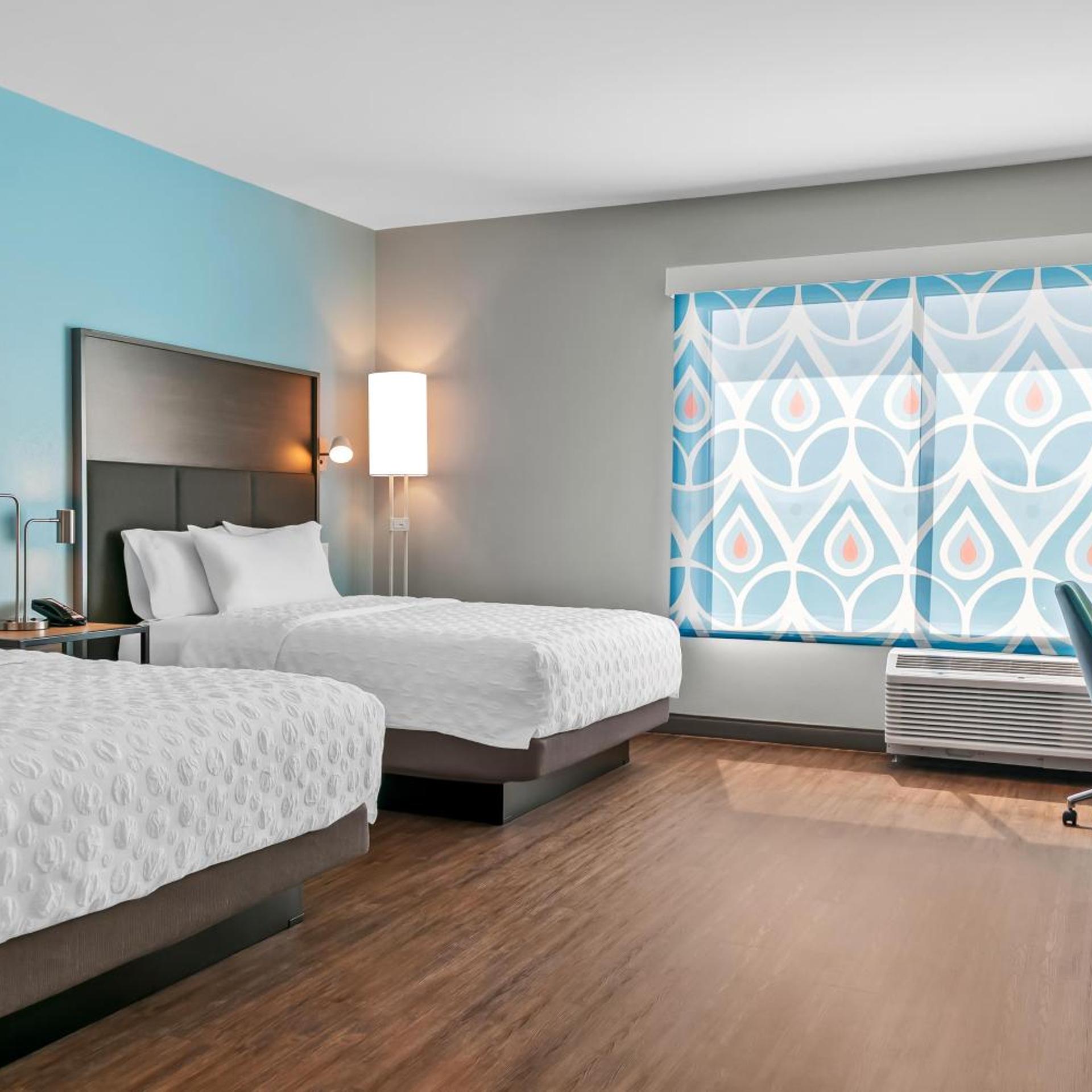 Room, King Bed, 2 Queen Beds