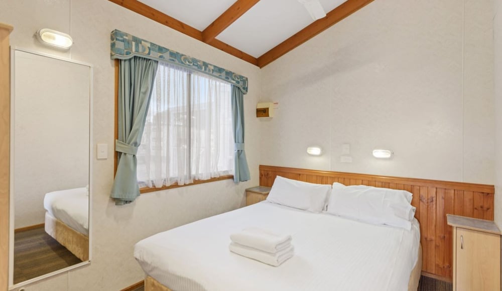 2 Bedrooms, Superior, Cabin, 1 Double and 2 Bunk Beds